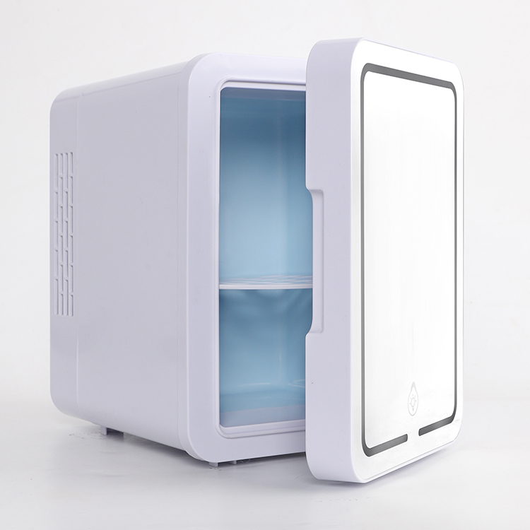Mini-réfrigérateur portable 4L - Beauty Makeup Uk avis et prix